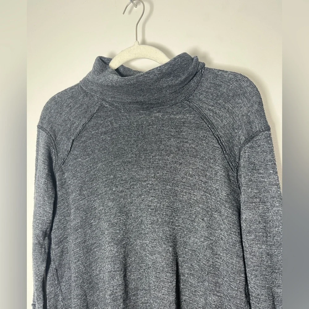Free People - We The Free Gray Sweater Open Back Turtle Neck Sz M